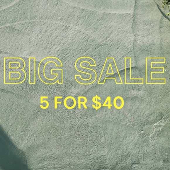 🎉 BIG SALE! 🎉
Grab any 5 items for just $40 – mix and match your favorites! - Picture 1 of 1
